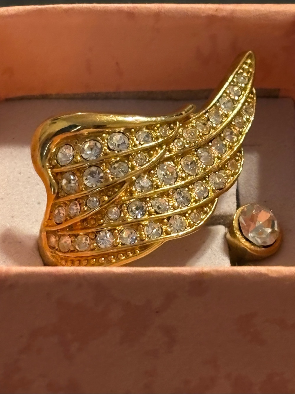Paula Abdul Gold Crystal Angel Wing Ring Size 7.5 "Fly Without Wings"